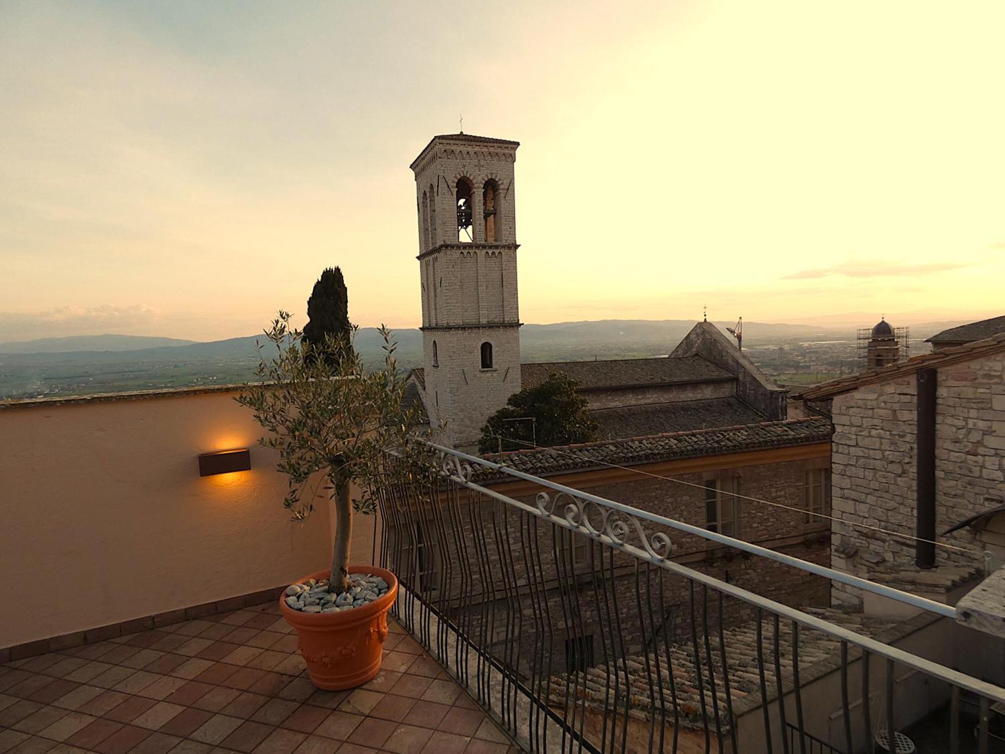Scappo In Umbria, La Casa Di Eude Daire Assisi Dış mekan fotoğraf